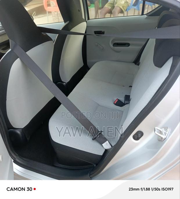 Toyota Aqua 2015 Silver