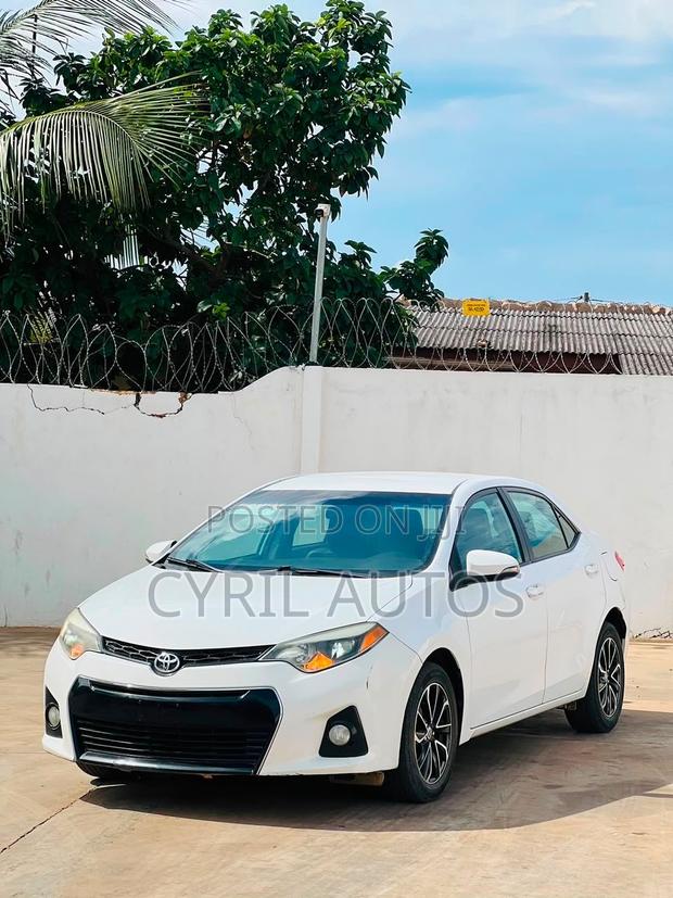 Toyota Corolla 2017 White