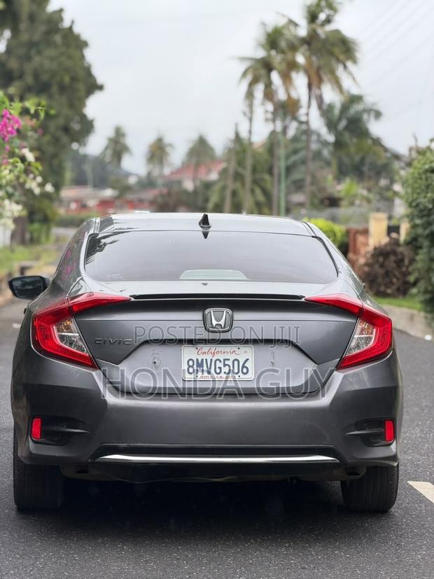Honda Civic Touring Sedan 2019 Gray