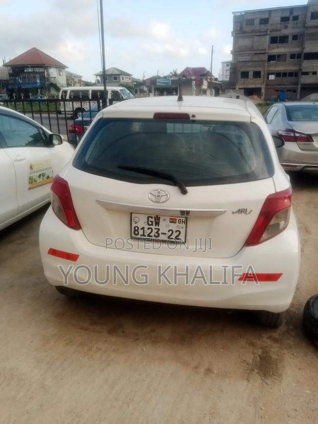 Toyota Vitz 2012 White