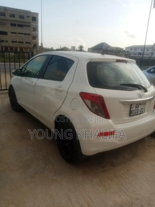 Toyota Vitz 2012 White