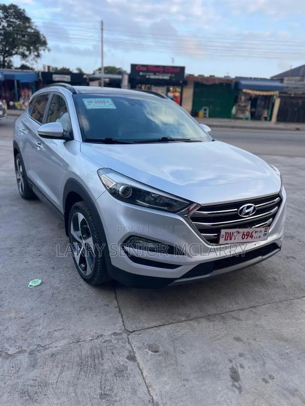 Hyundai Tucson Limited AWD 2016 Silver