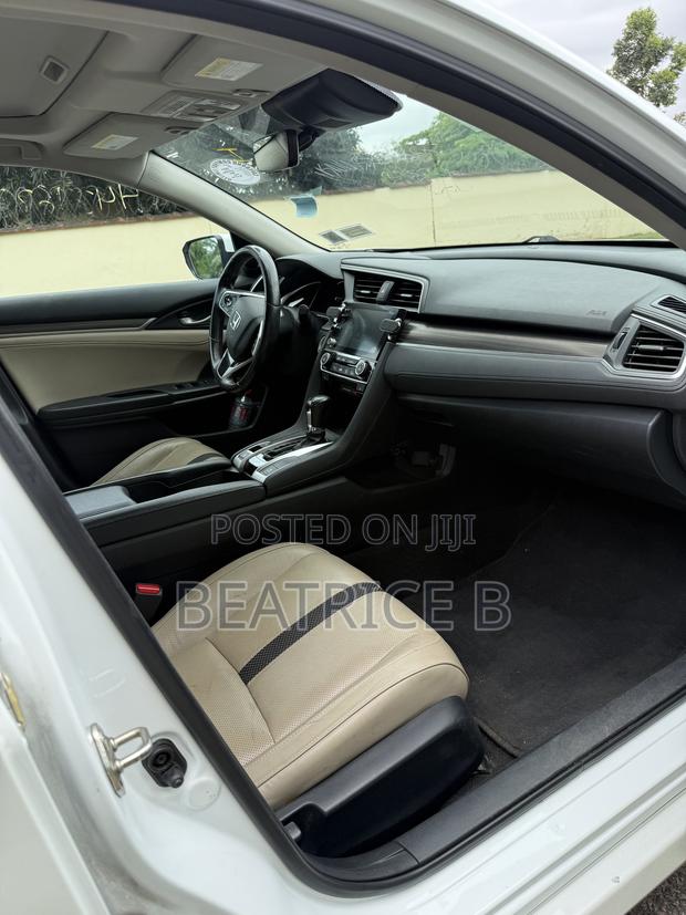 Honda Civic EX-L Sedan 2019 White