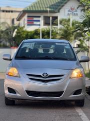 Toyota Yaris Base Sedan 4dr 2010 Silver for sale