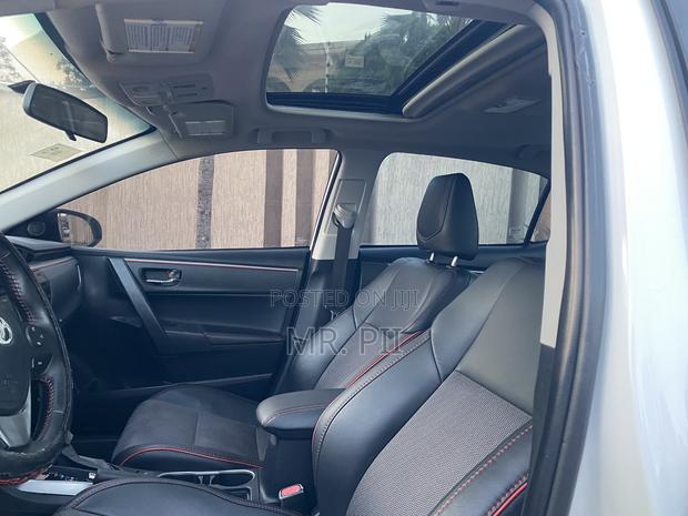 Toyota Corolla 2016 White