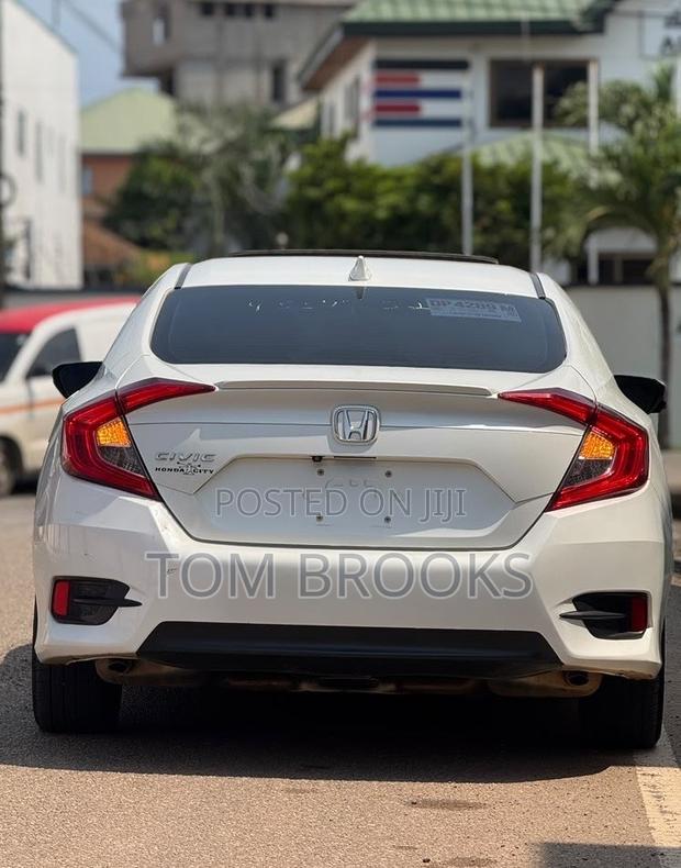 Honda Civic 2017 White