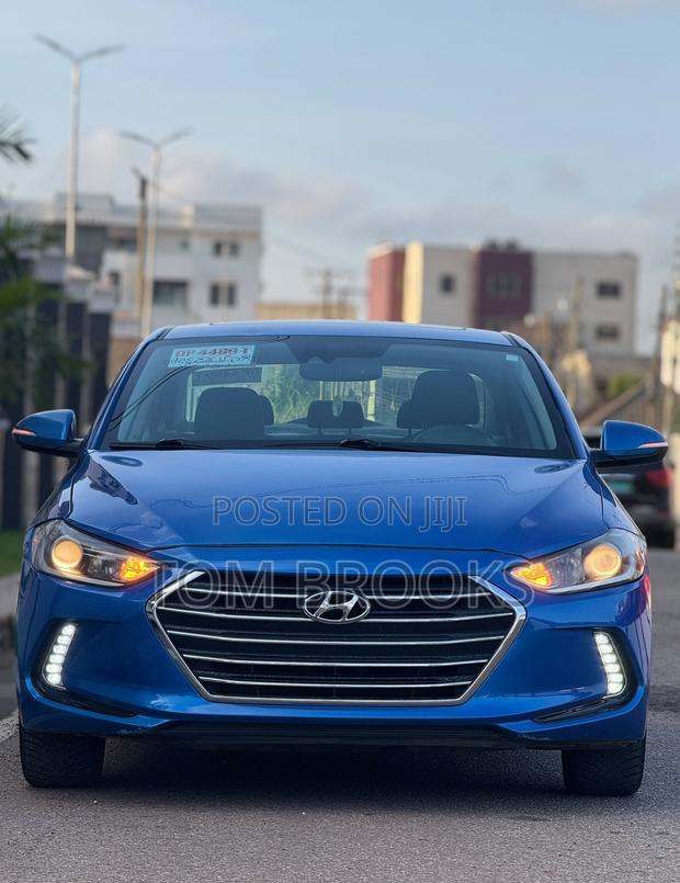 Hyundai Elantra Limited 2018 Blue