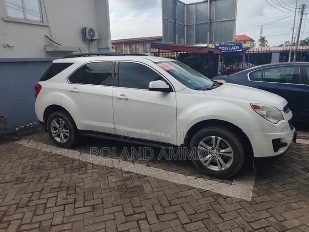 Chevrolet Equinox LS 4dr SUV (2.4L 4cyl 6A) 2015 Off white