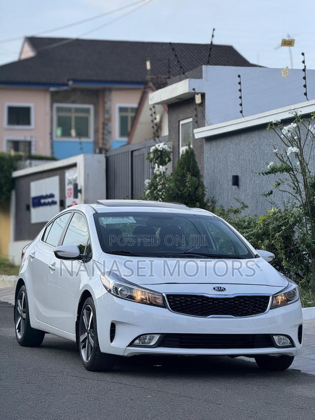 Kia Forte EX Sedan 2017 White