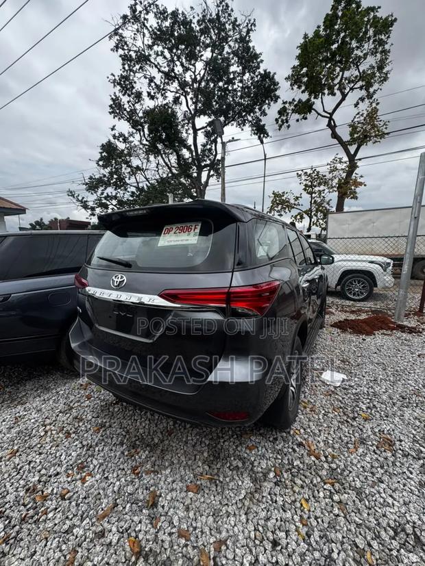 New Toyota Fortuner 2025 Black