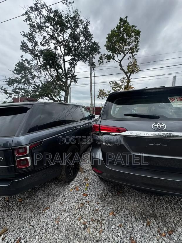 New Toyota Fortuner 2025 Black