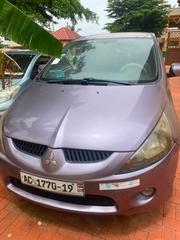 Mitsubishi Grandis 2006 Gray for sale
