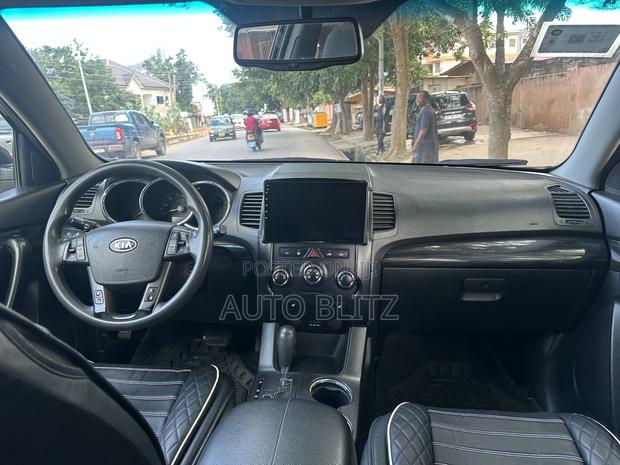 Kia Sorento 2012 Black