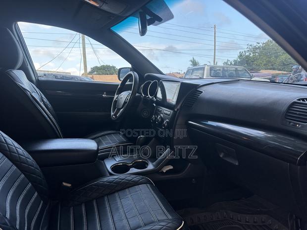 Kia Sorento 2012 Black