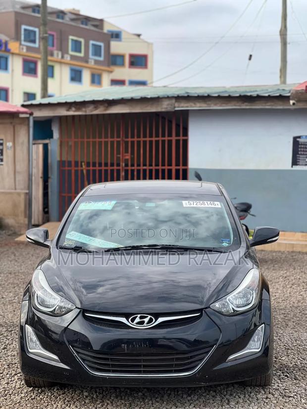 Hyundai Elantra 2016 Black