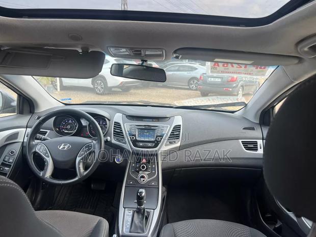 Hyundai Elantra 2016 Black