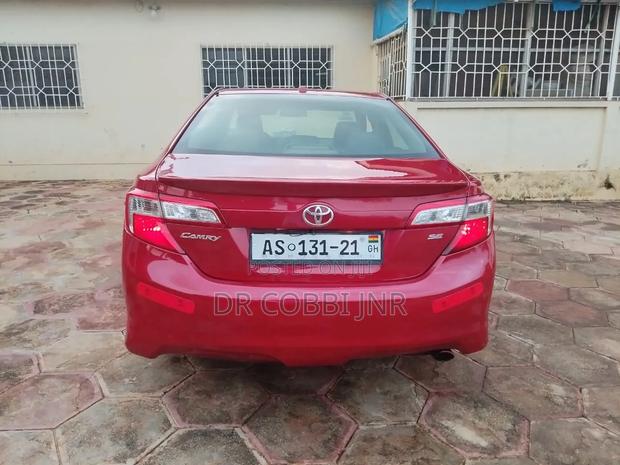 Toyota Camry SE 4dr Sedan (2.5L 4cyl 6A) 2013 Red