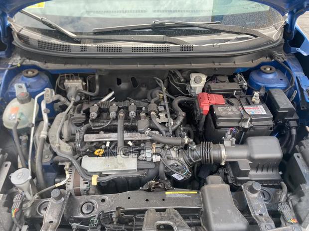 Nissan Kicks 2021 Blue