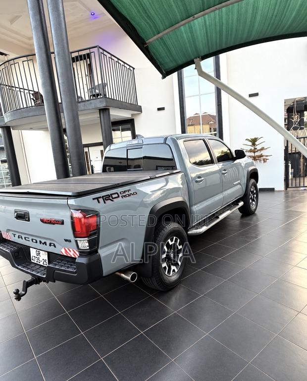 Toyota Tacoma TRD Off Road 2021 Gray