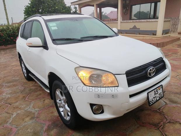 Toyota RAV4 2.5 Limited 4x4 2012 White