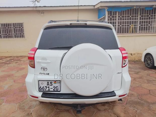 Toyota RAV4 2.5 Limited 4x4 2012 White