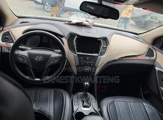 Hyundai Santa Fe 2014 White