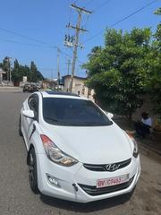 Hyundai Elantra 2013 White for sale