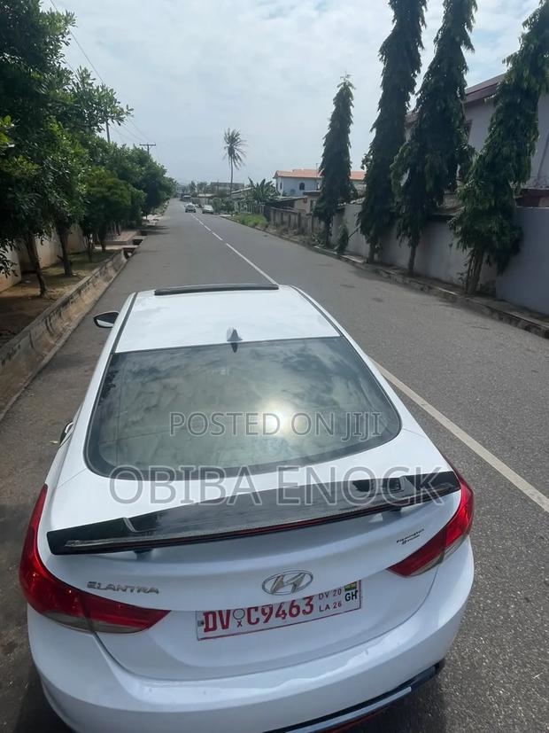 Hyundai Elantra 2013 White