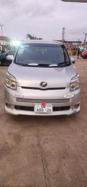Toyota Voxy V 2WD 8-Seater 2012 Silver for sale