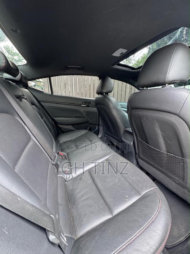 Hyundai Elantra Sport 2018 White