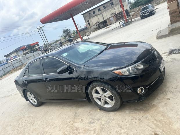 Toyota Camry 2014 Black