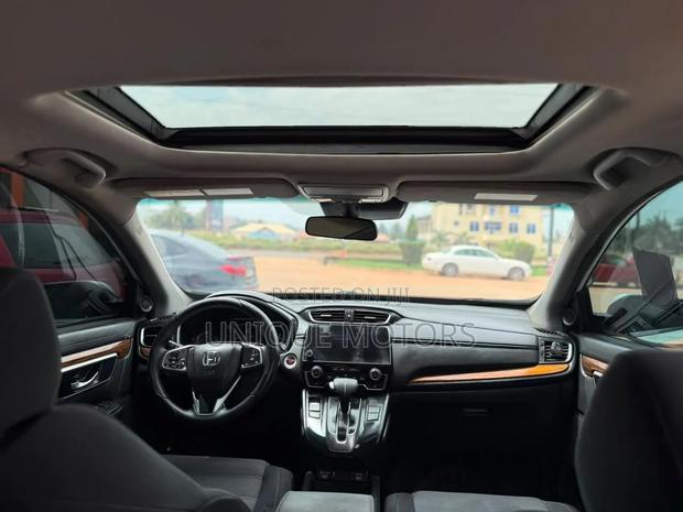 Honda CR-V 2022 White