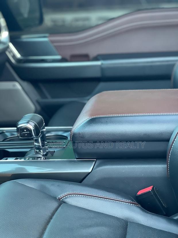 Ford F-150 LARIAT 2023 Black