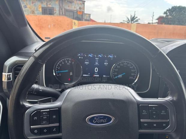 Ford F-150 LARIAT 2023 Black