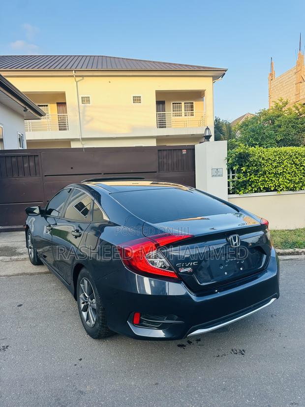 Honda Civic EX-L Sedan 2020 Gray