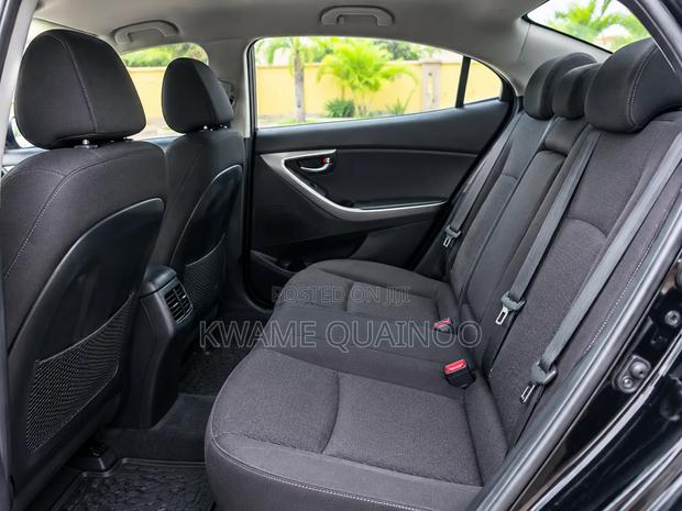 Hyundai Elantra SE Sedan FWD (1.8L 4cyl 6M) 2016 Black