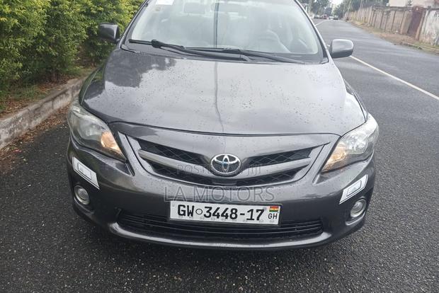Toyota Corolla 2013 Gray