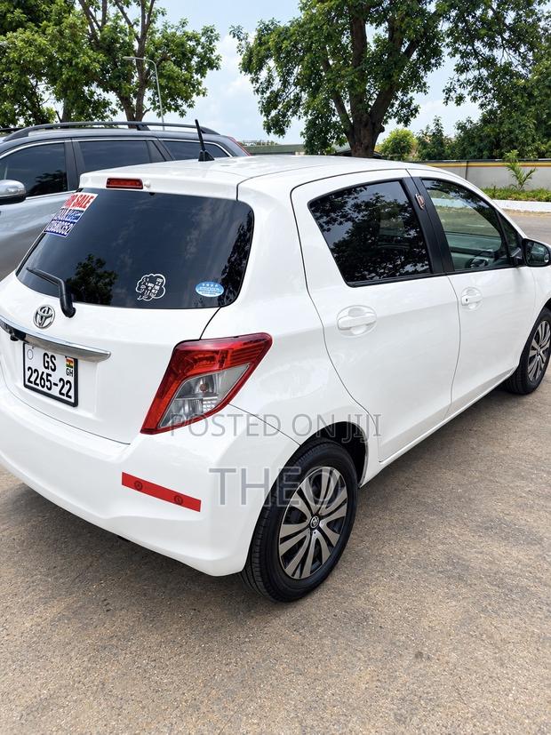 Toyota Vitz 2012 White