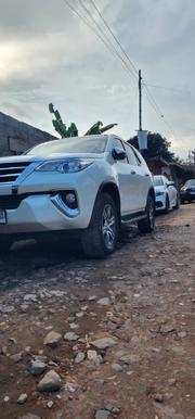 Toyota Fortuner 2.7 AWD 2019 White for sale