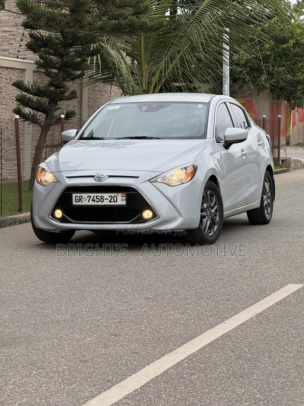 Toyota Yaris iA 1.5 FWD 2019 Gray