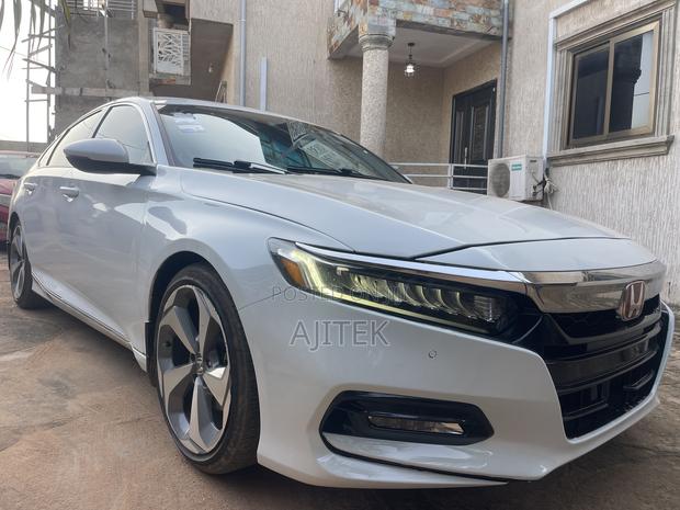 Honda Accord 2018 White