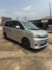 Toyota Voxy V 4WD 8-Seater 2012 Silver for sale