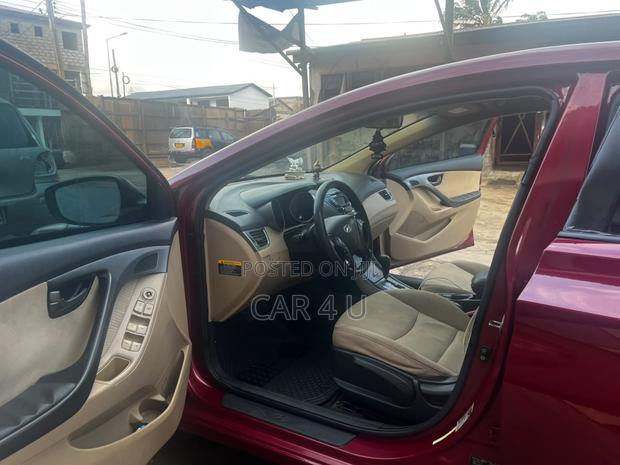 Hyundai Elantra 2013 Red