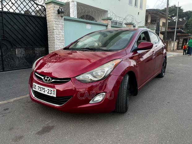 Hyundai Elantra 2013 Red