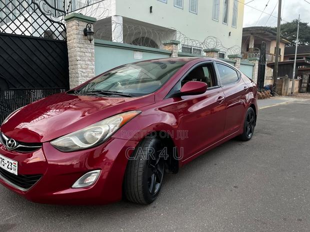 Hyundai Elantra 2013 Red