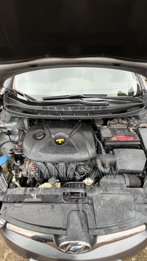 Hyundai Elantra SE 4dr Sedan (1.8L 4cyl 6A) 2015 Gray