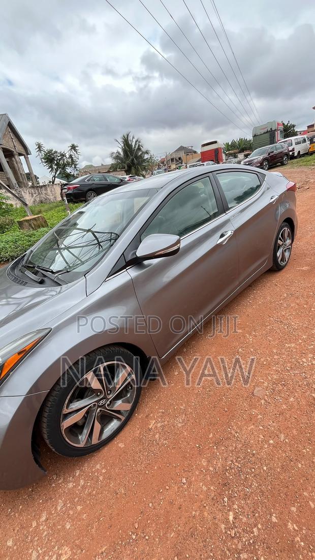 Hyundai Elantra SE 4dr Sedan (1.8L 4cyl 6A) 2015 Gray