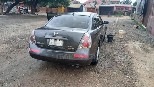 Nissan Altima 2006 Gray