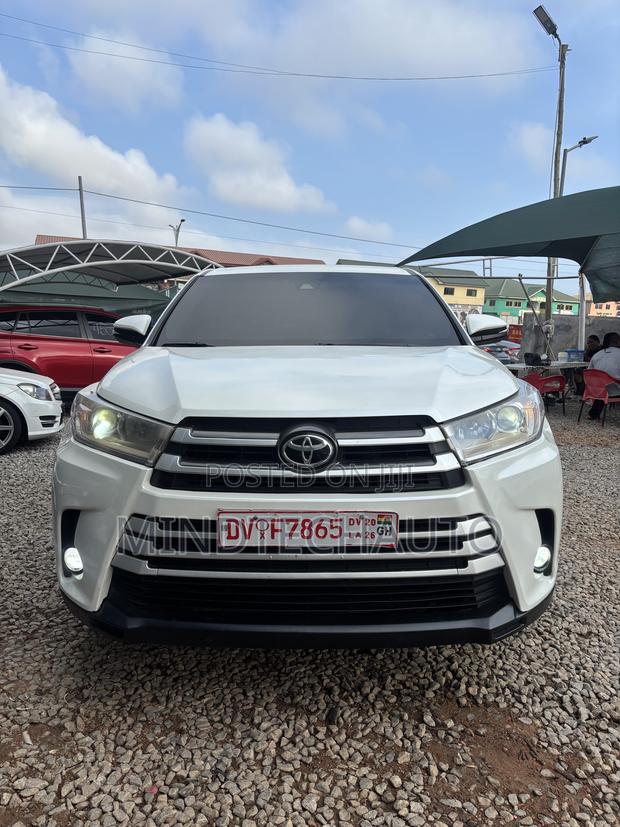 Toyota Highlander Limited 4x2 V6 (3.5L 6cyl 8A) 2018 White