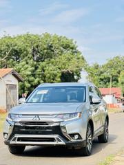 Mitsubishi Outlander 2.0 PHEV AWD 2019 Silver for sale